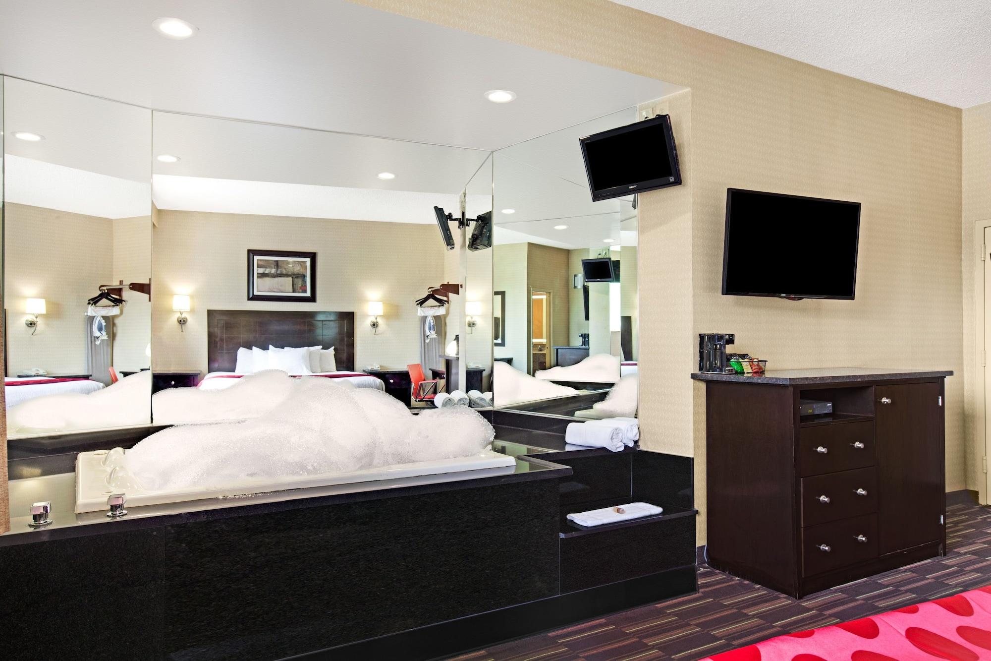 Ramada By Wyndham Bronx Hotel Ню Йорк Екстериор снимка